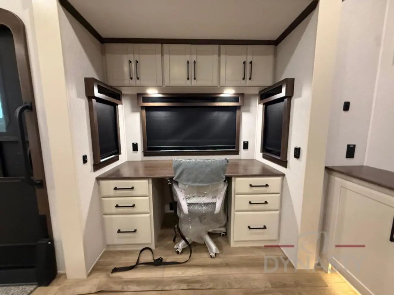 FOREST RIVER RIVERSTONE 420RE