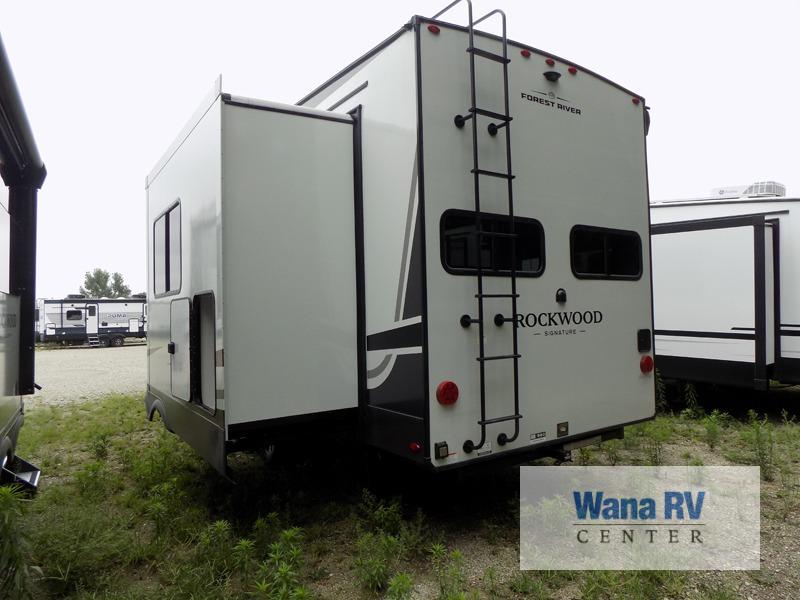 FOREST RIVER ROCKWOOD SIGNATURE 301SRK