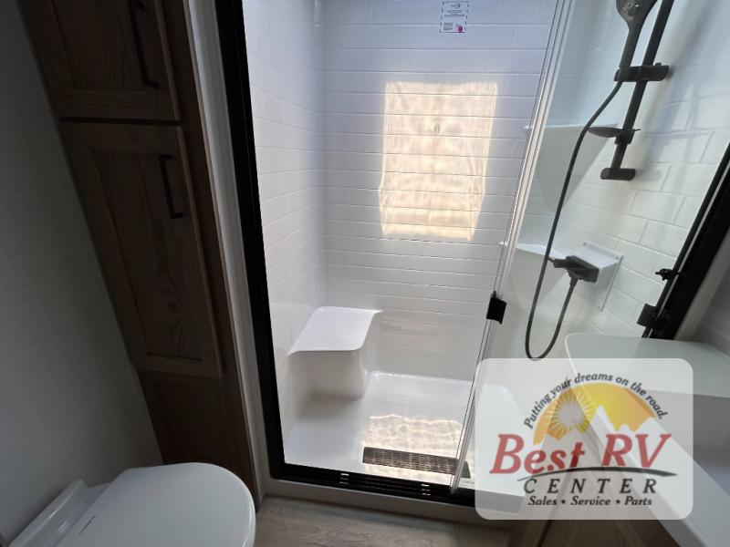 FOREST RIVER ROCKWOOD SIGNATURE R361RLS