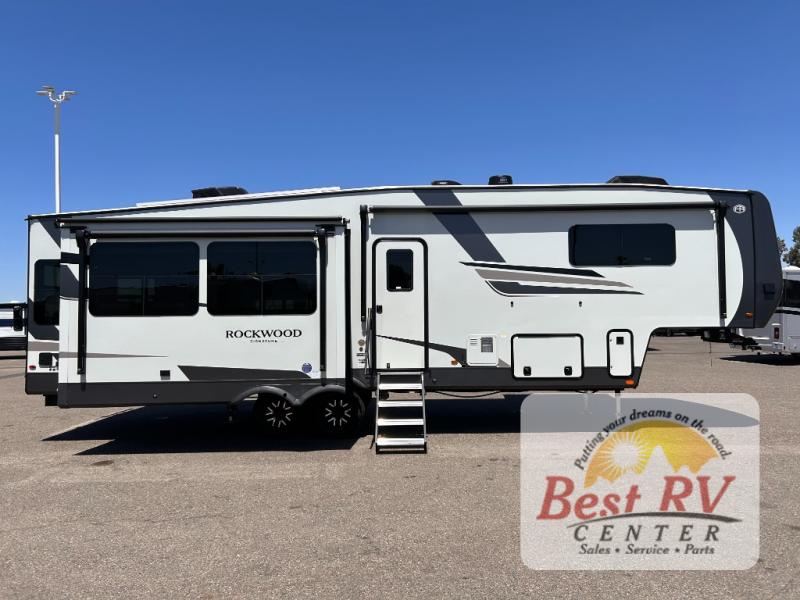 FOREST RIVER ROCKWOOD SIGNATURE R361RLS