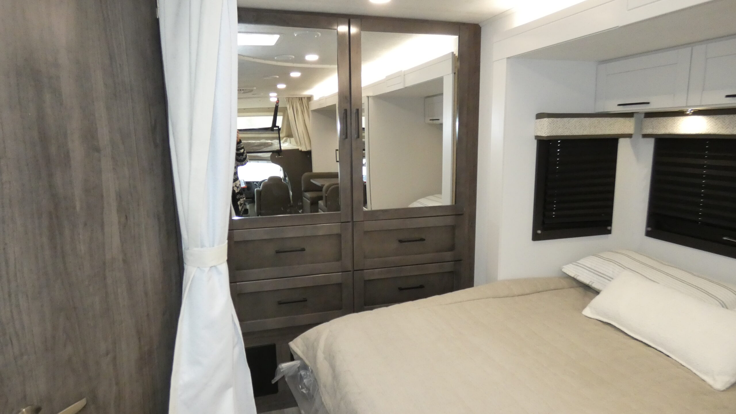 ENTEGRA ODYSSEY 24B