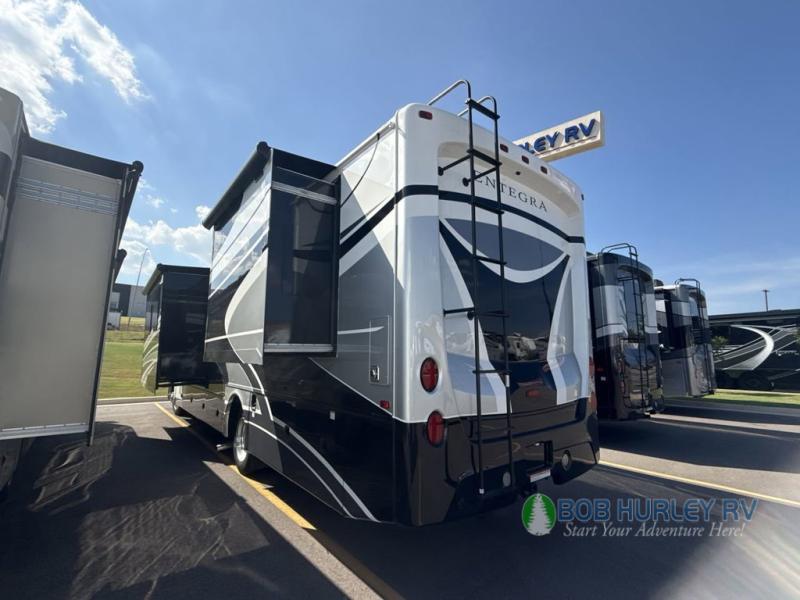 ENTEGRA COACH EMBLEM 36H