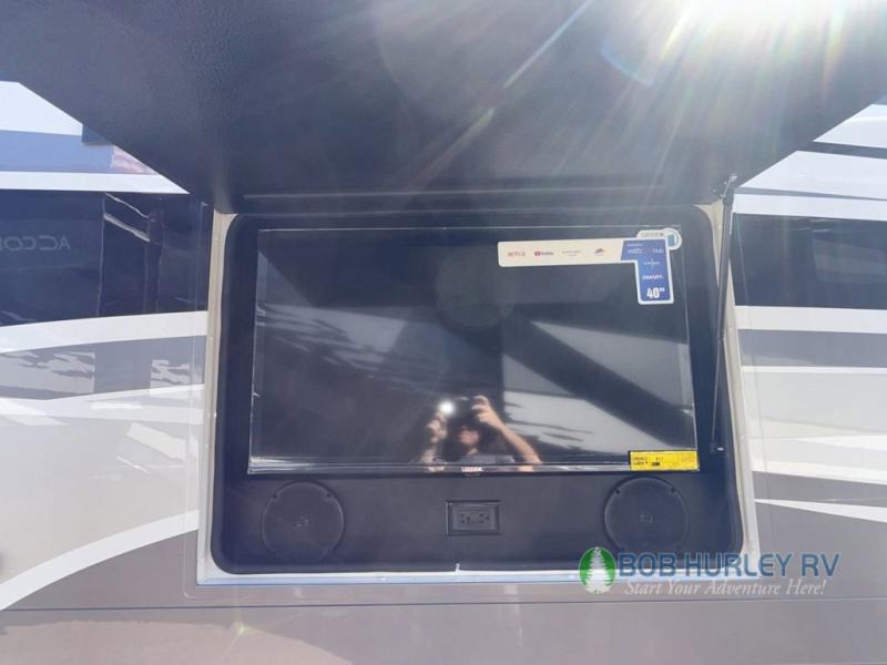 ENTEGRA COACH EMBLEM 36H