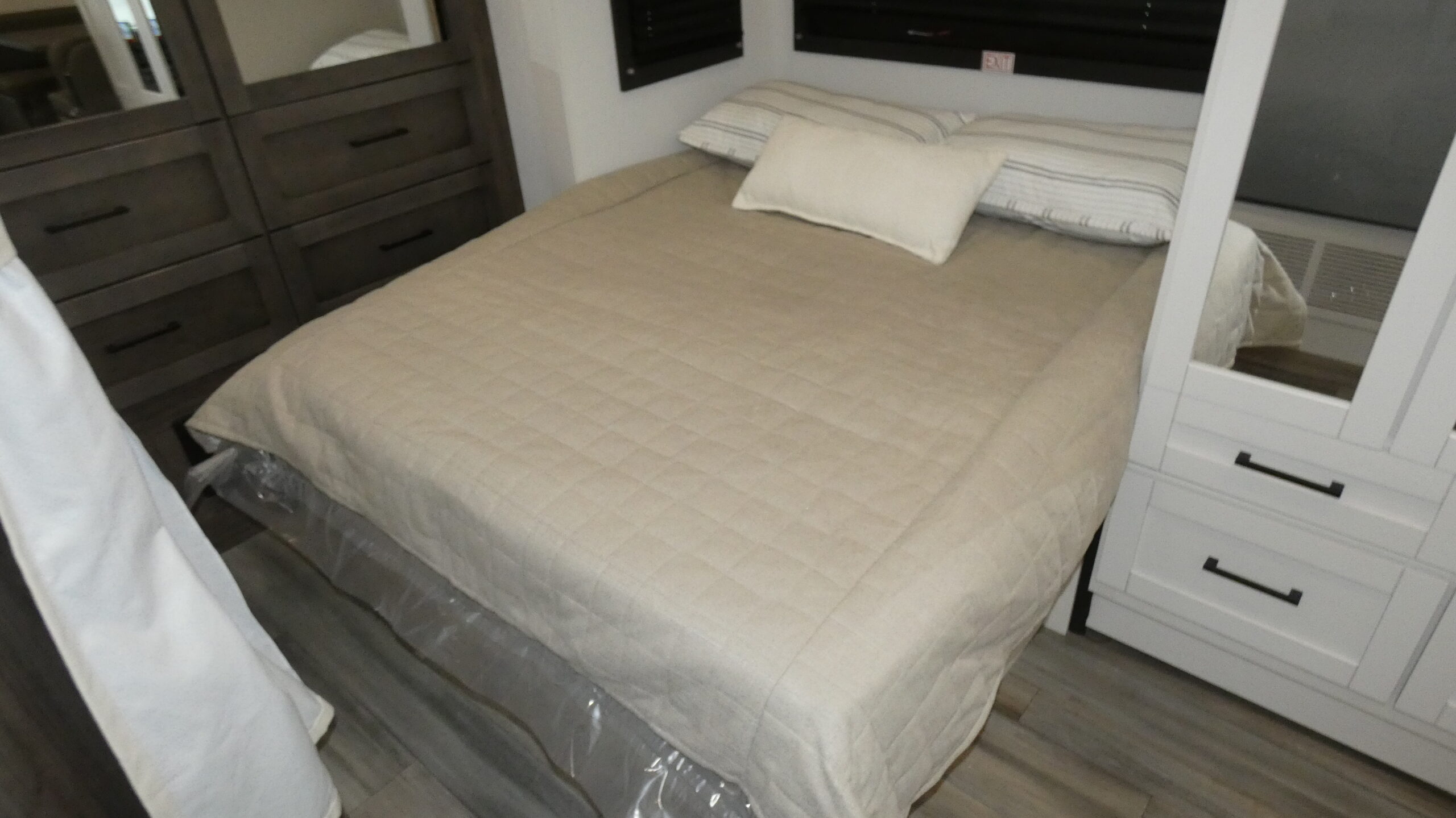 ENTEGRA ODYSSEY 24B