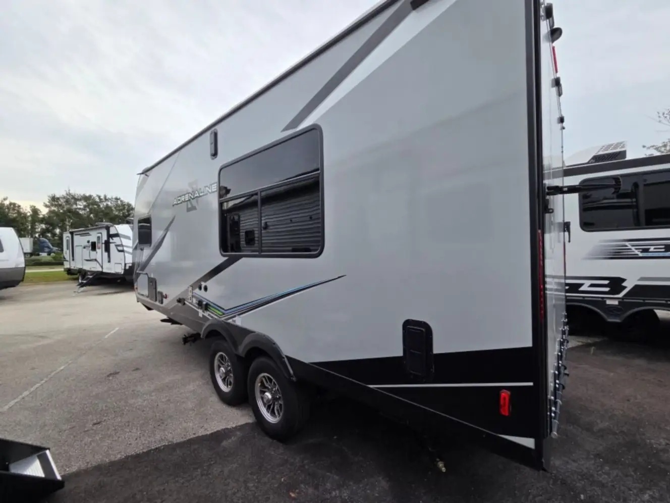 COACHMEN ADRENALINE 18LT