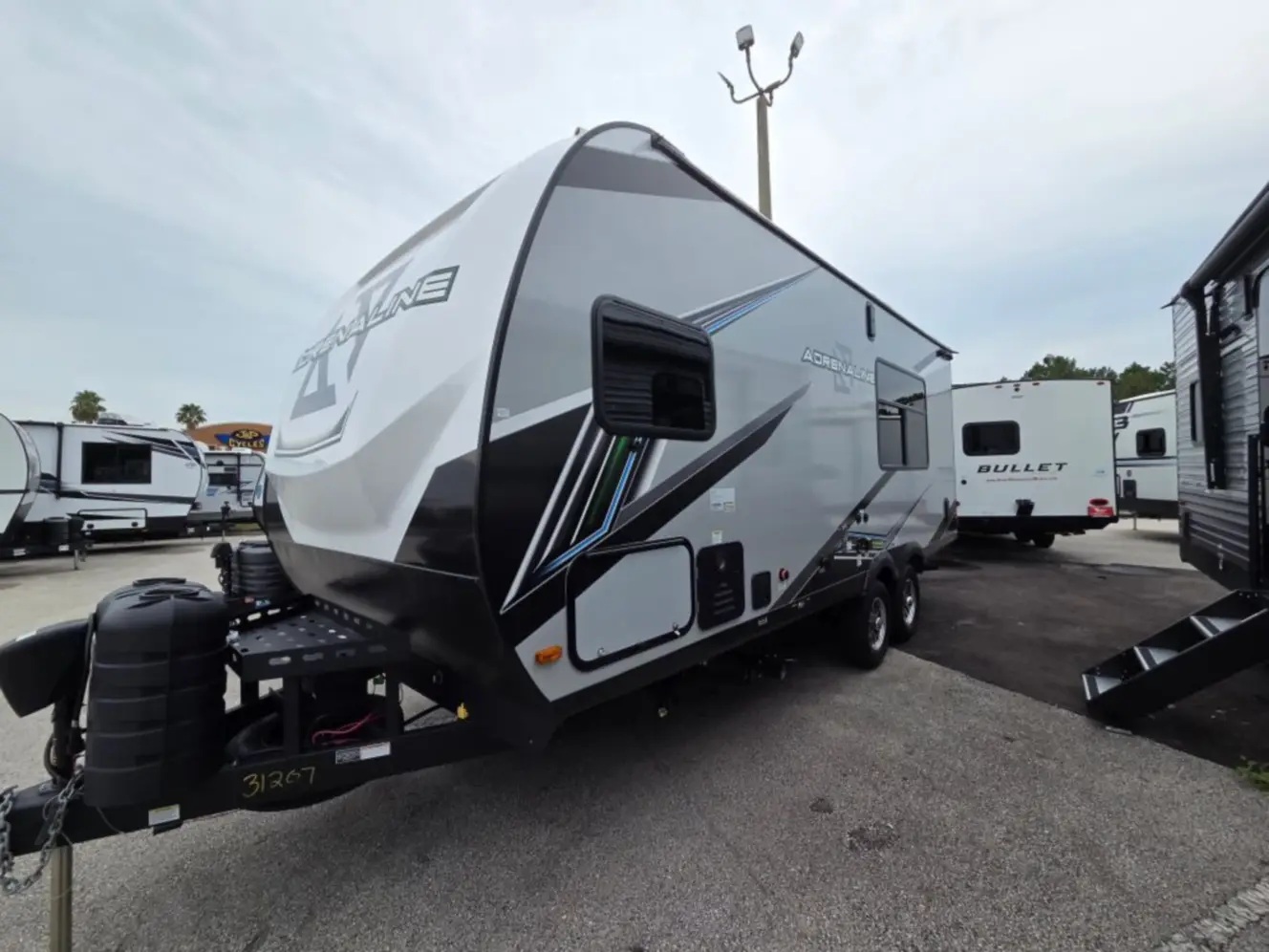 COACHMEN ADRENALINE 18LT