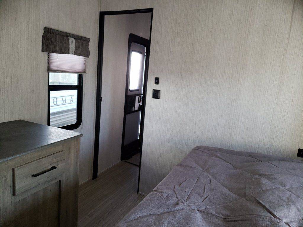 PALOMINO PUMA 27TSB