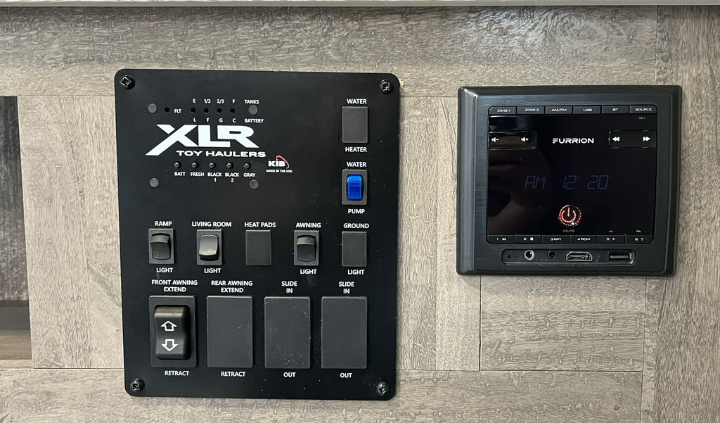 XLR BOOST 25XLRE
