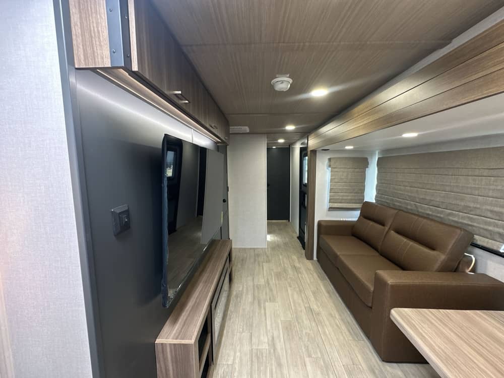 FOREST RIVER VIBE 3400SB