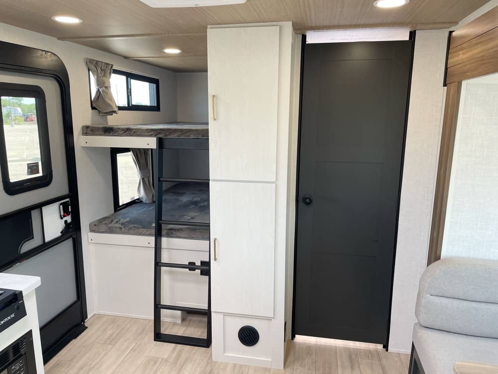 FOREST RIVER VIBE 2600BH