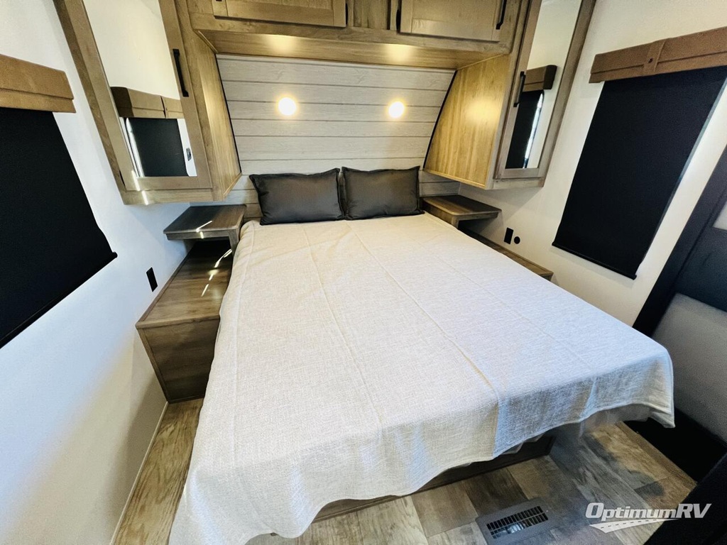 PALOMINO PUMA 337BH