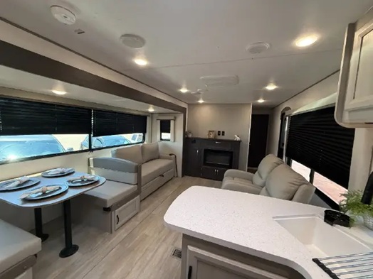 COACHMEN CATALINA LEGACY EDITION 283RKS