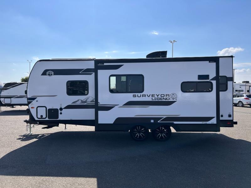 FOREST RIVER SURVEYOR LEGEND 204MKLE