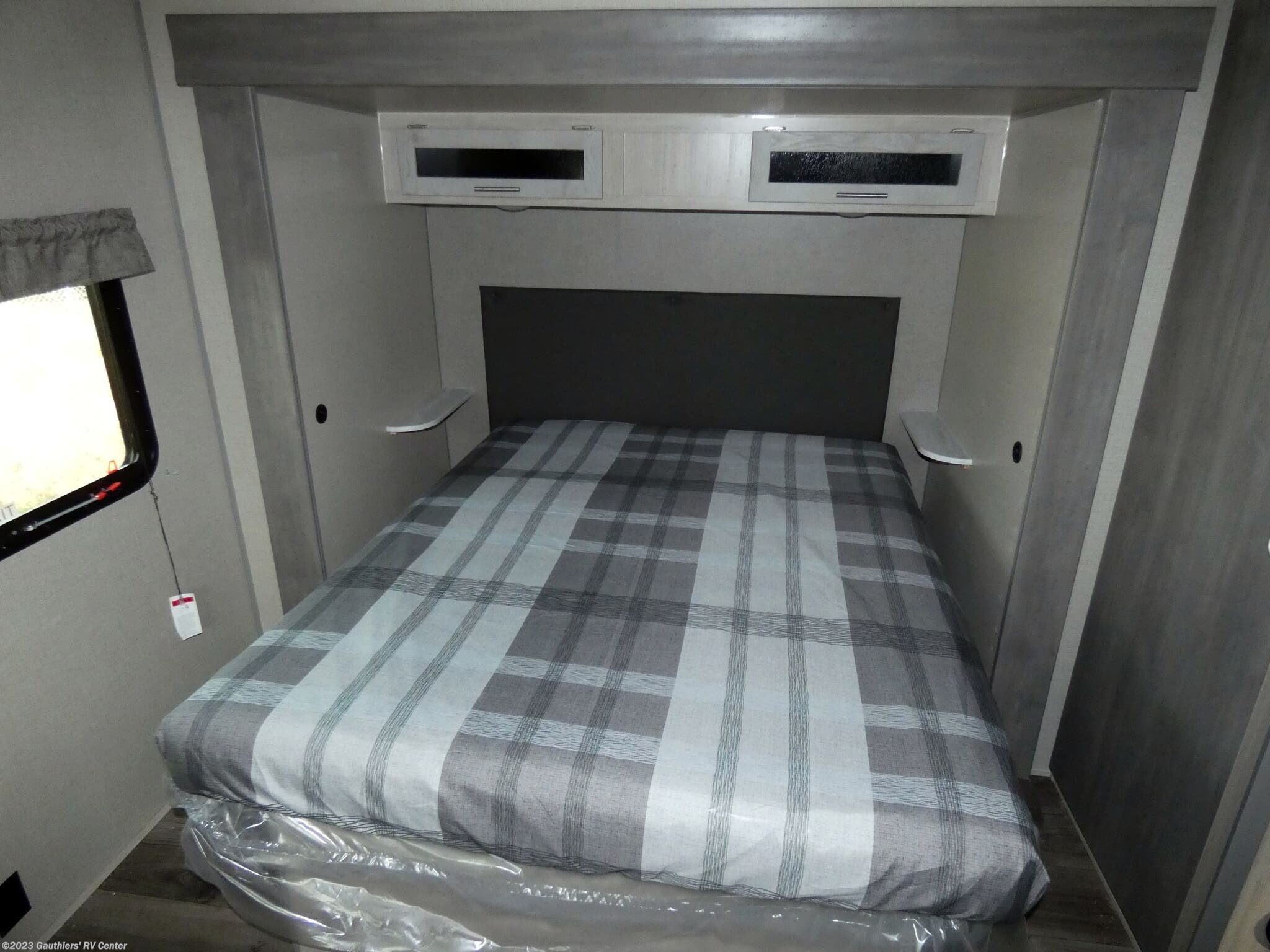 Coachmen Catalina Legacy 343BHTSLE