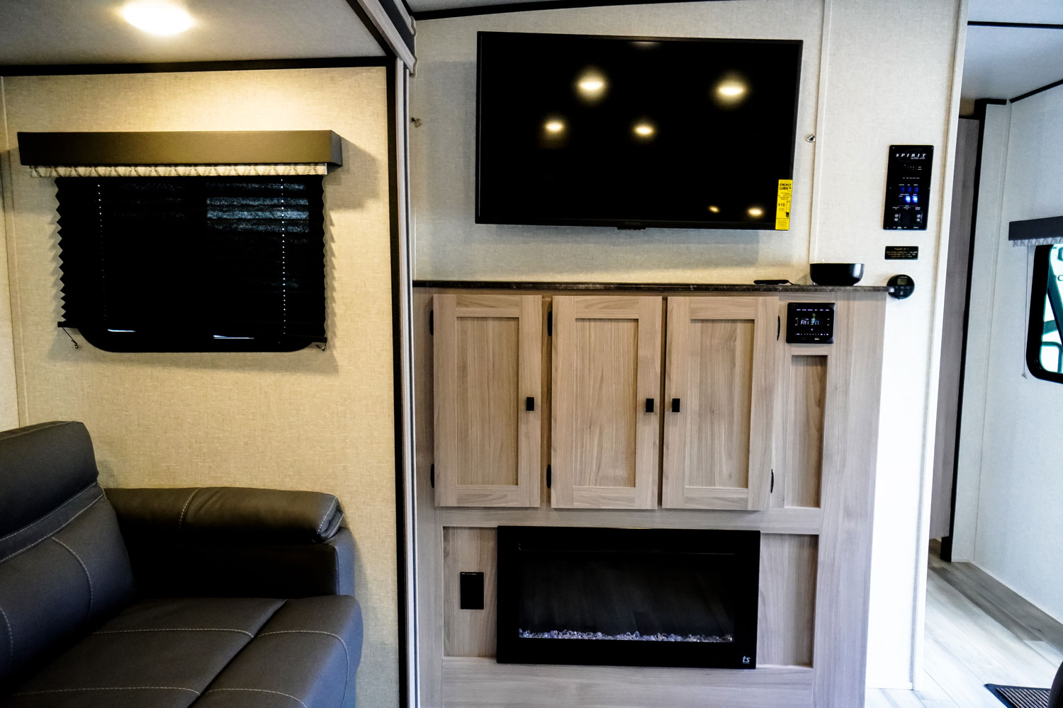 COACHMEN SPIRIT 2965RK
