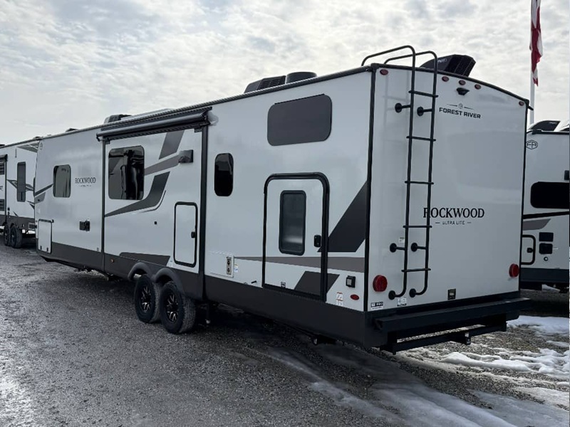 FOREST RIVER ROCKWOOD ULTRA LITE 27 2918BH