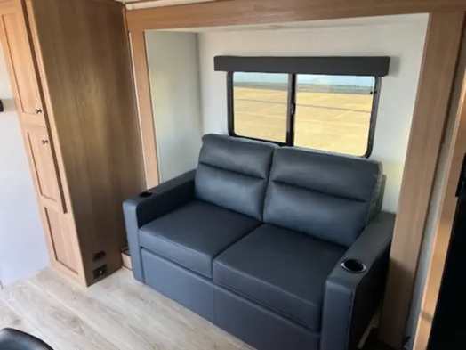 COACHMNE APEX ULTRA LITE 224RBS