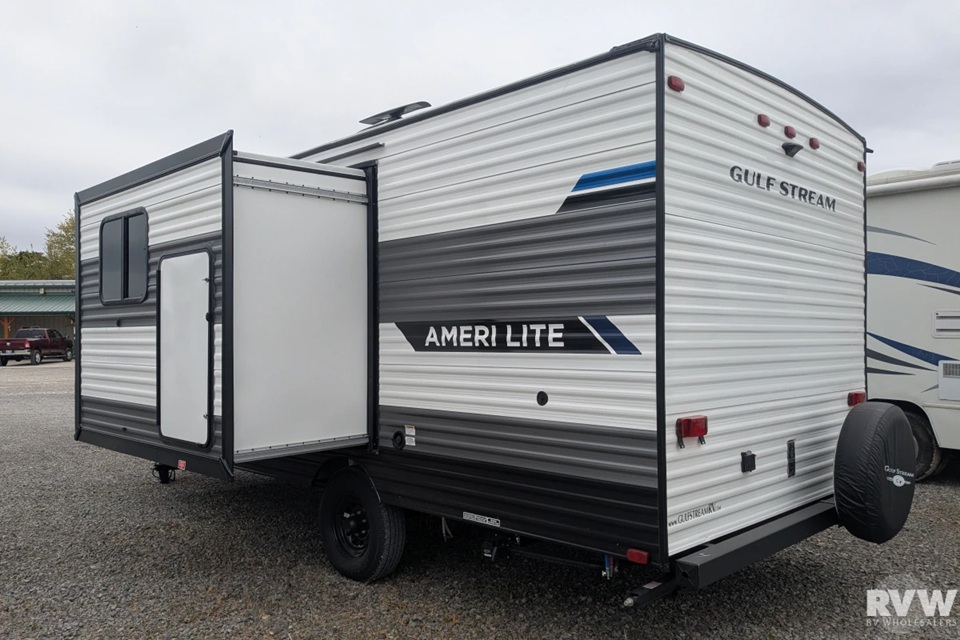 GULF STREAM AMERI LITE 228SB