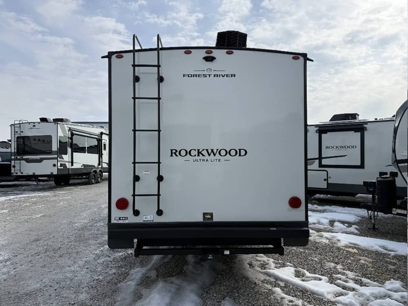 FOREST RIVER ROCKWOOD ULTRA LITE 27 2918BH