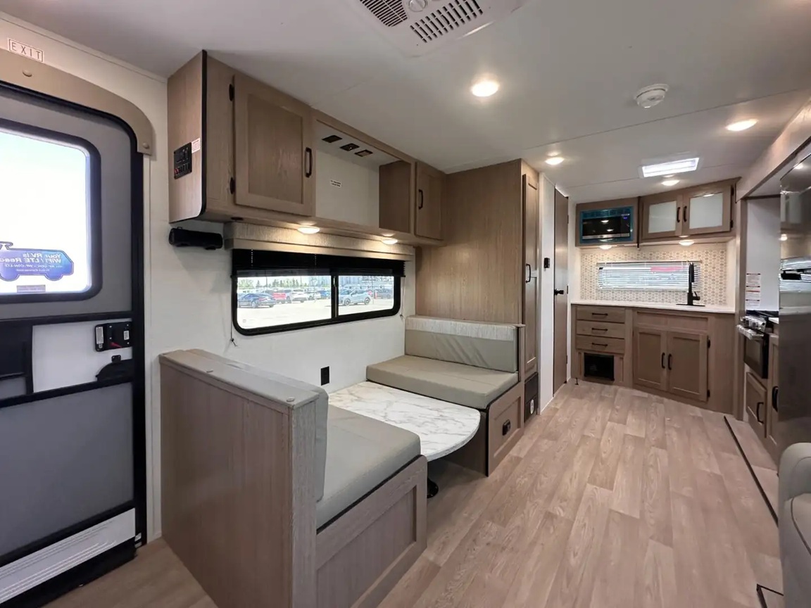 GULF STREAM AMERI LITE 240RK