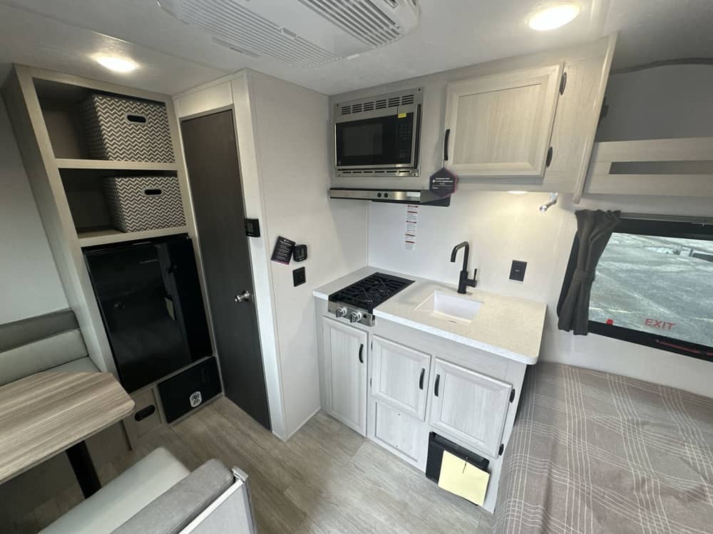 COACHMEN CATALINA SUMMIT SERIES 7 134RDX