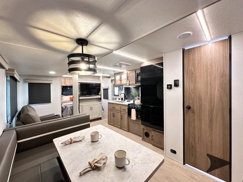 COACHMEN FREEDOM EXPRESS ULTRA LITE 292BHDS
