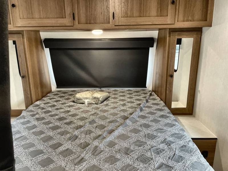 COACHMEN APEX NANO 213RDS