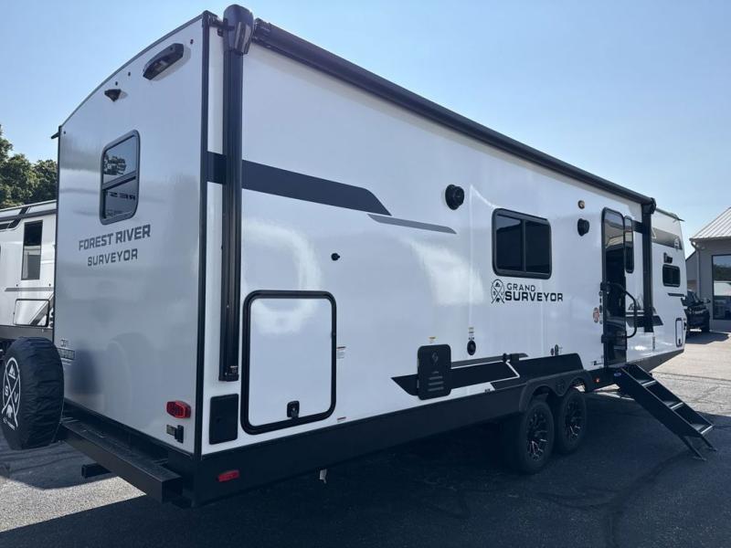 FOREST RIVER SURVEYOR GRAND LEGEND 268FKBS