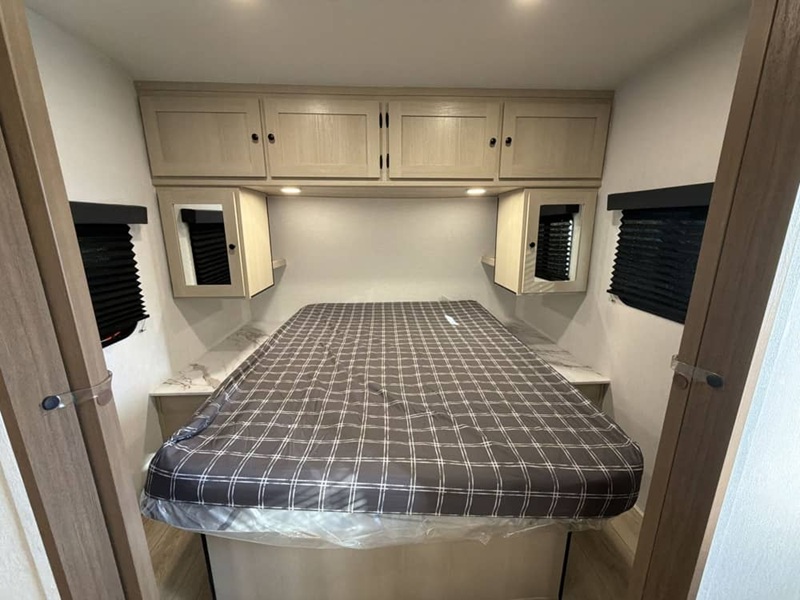 COACHMEN APEX ULTRA LITE 26BHX