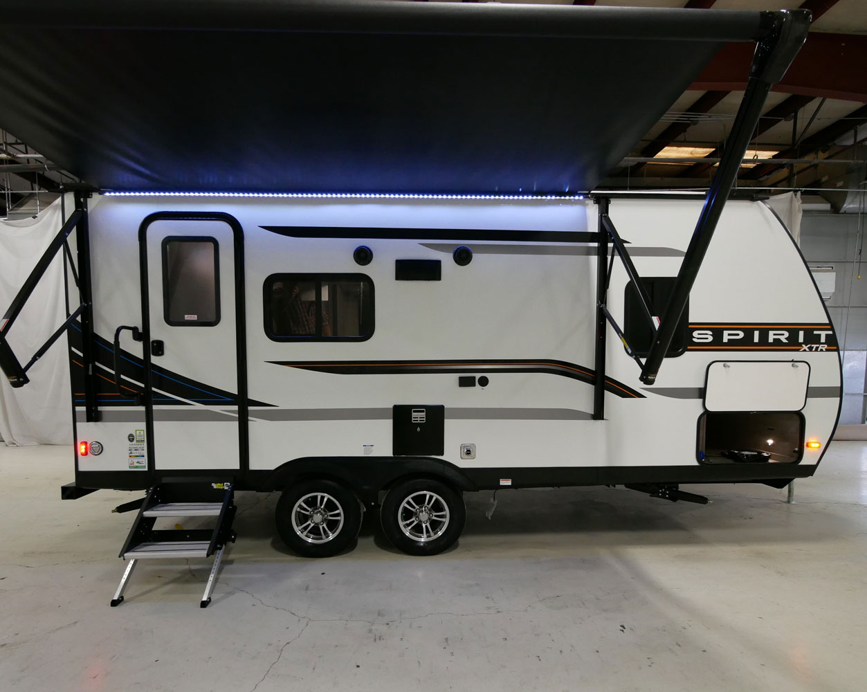 COACHMEN SPIRIT 1840RBX