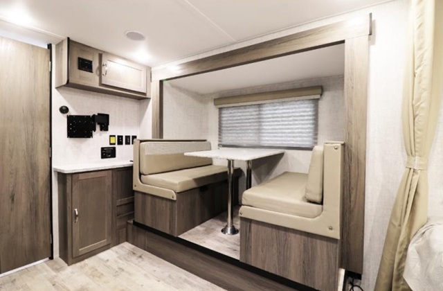 GULF STREAM ENVISION 21TBD
