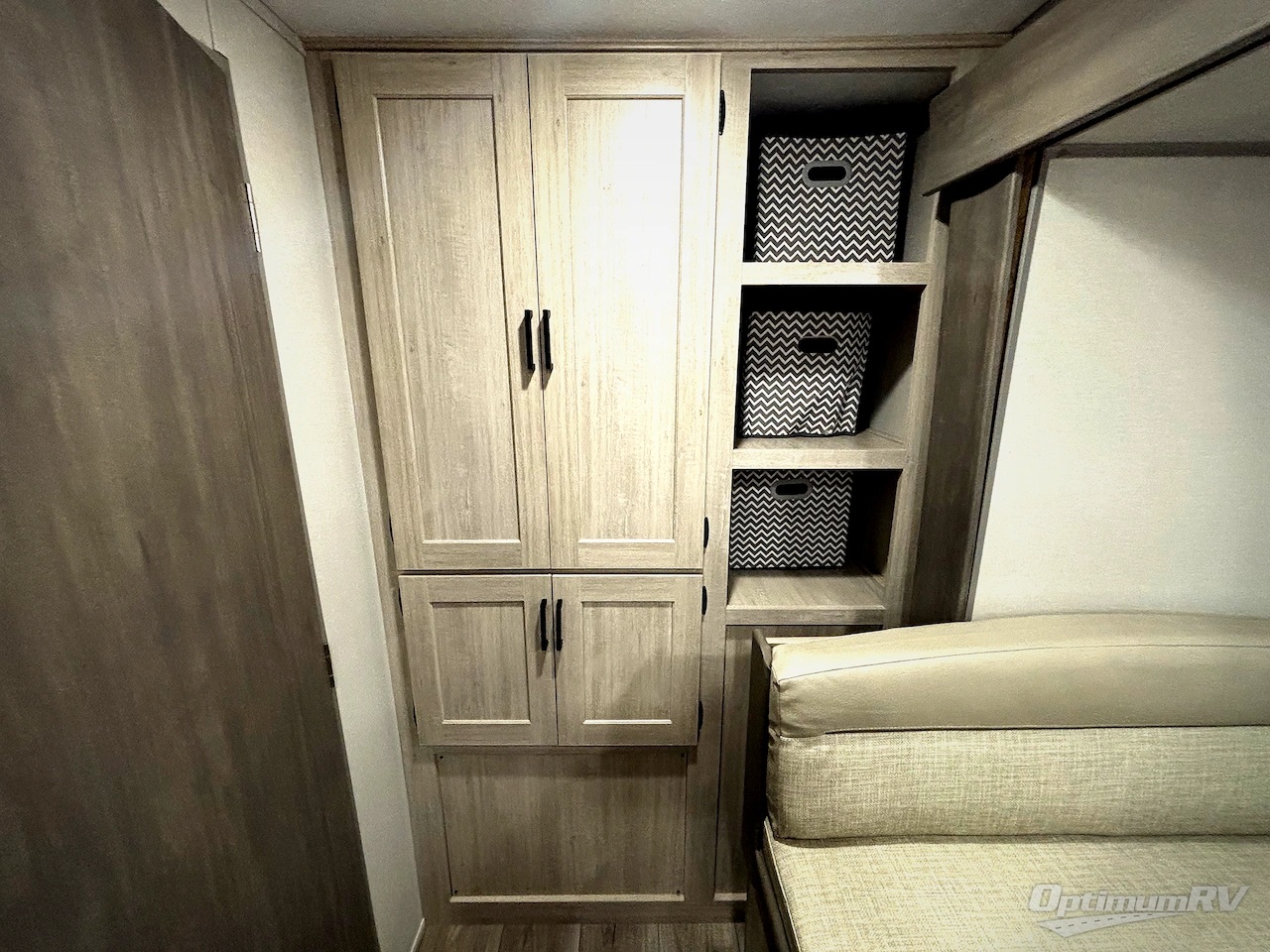 COACHMEN CATALINA SUMMIT SERIES 7 184MKS