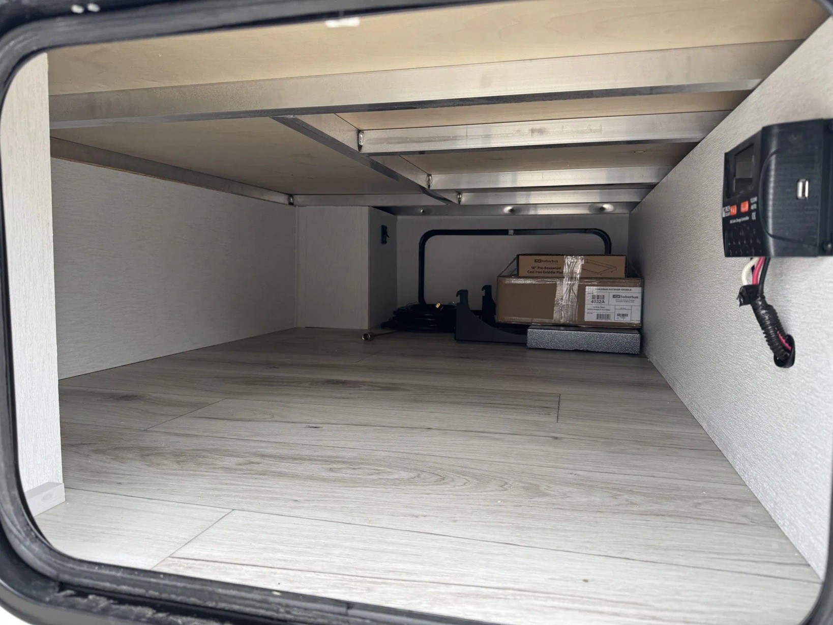 COACHMEN REMOTE 12R