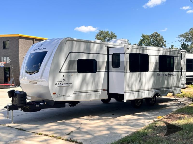 COACHMEN FREEDOM EXPRESS ULTRA LITE 292BHDS