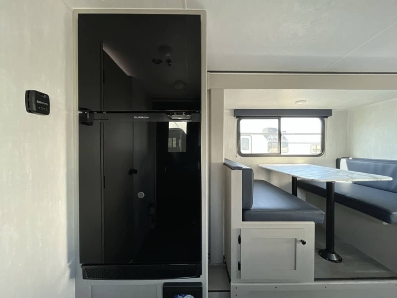 Coachmen Apex Nano 190RBS