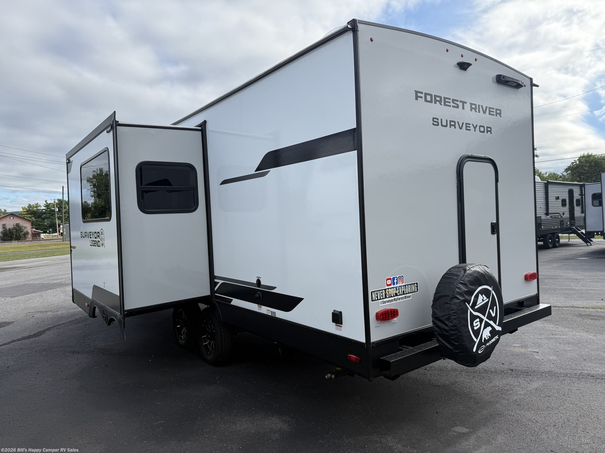 FOREST RIVER SURVEYOR 260BHLE