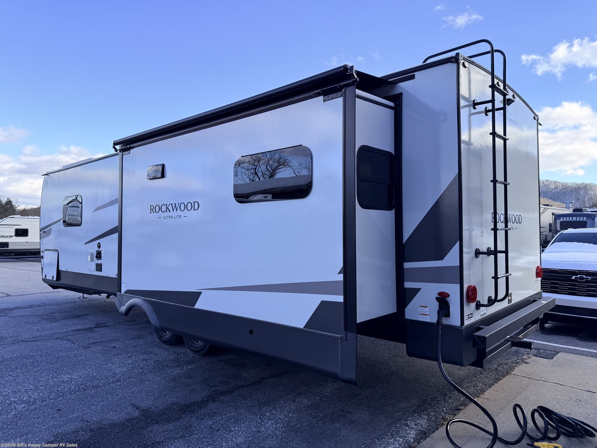 FOREST RIVER ROCKWOOD ULTRA LITE 2908SRL