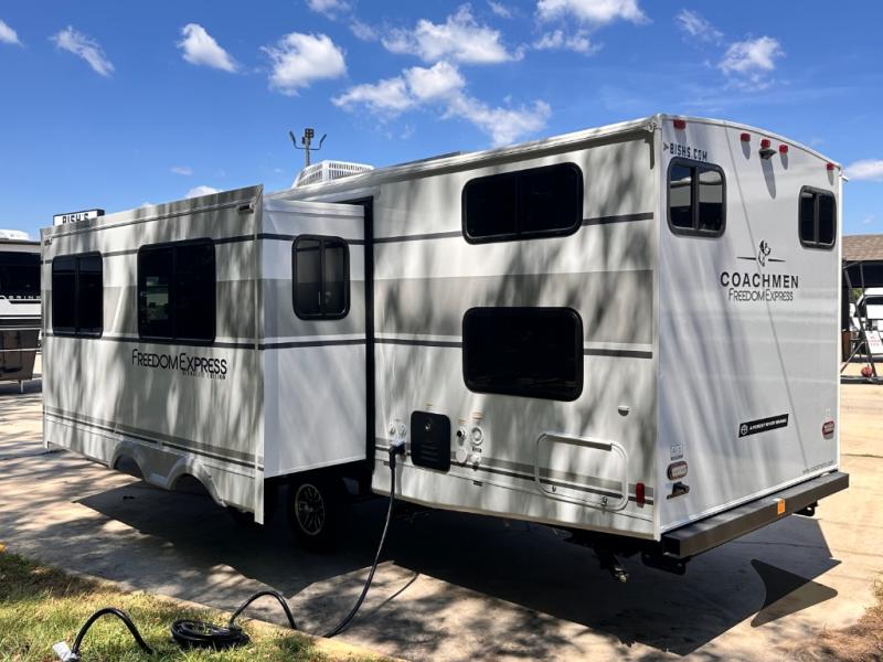 COACHMEN FREEDOM EXPRESS ULTRA LITE 292BHDS