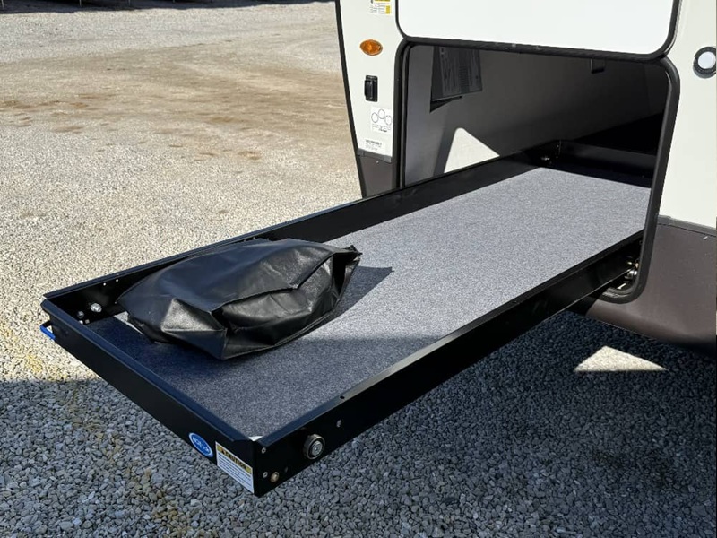 FOREST RIVER ROCKWOOD ULTRA LITE 2906RL