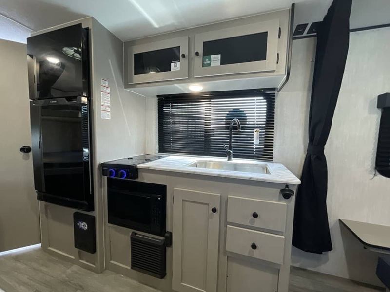 COACHMEN APEX NANO 186BH