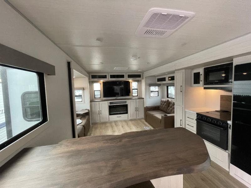 FOREST RIVER GRAND SURVEYOR 302RDBS
