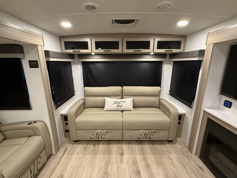 FOREST RIVER ROCKWOOD ULTRA LITE 2906RL
