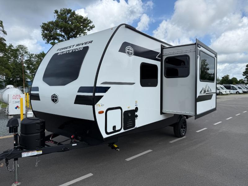 FOREST RIVER SURVEYOR 19SSLE