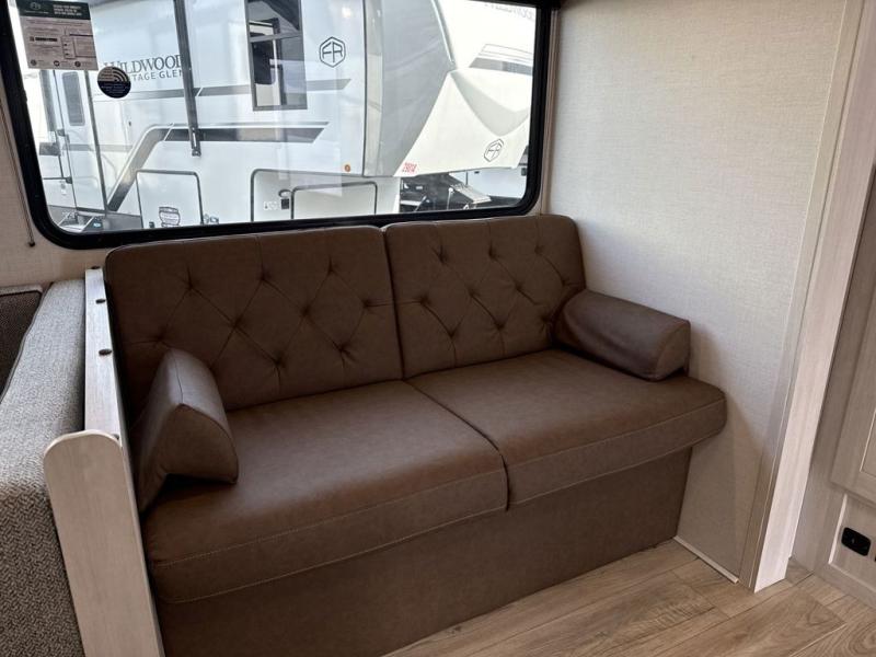 FOREST RIVER SURVEYOR 27CAMP