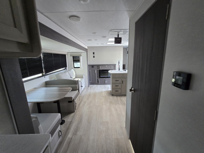 COACHMEN CATALINA LEGACY EDITION 333DBDSCK