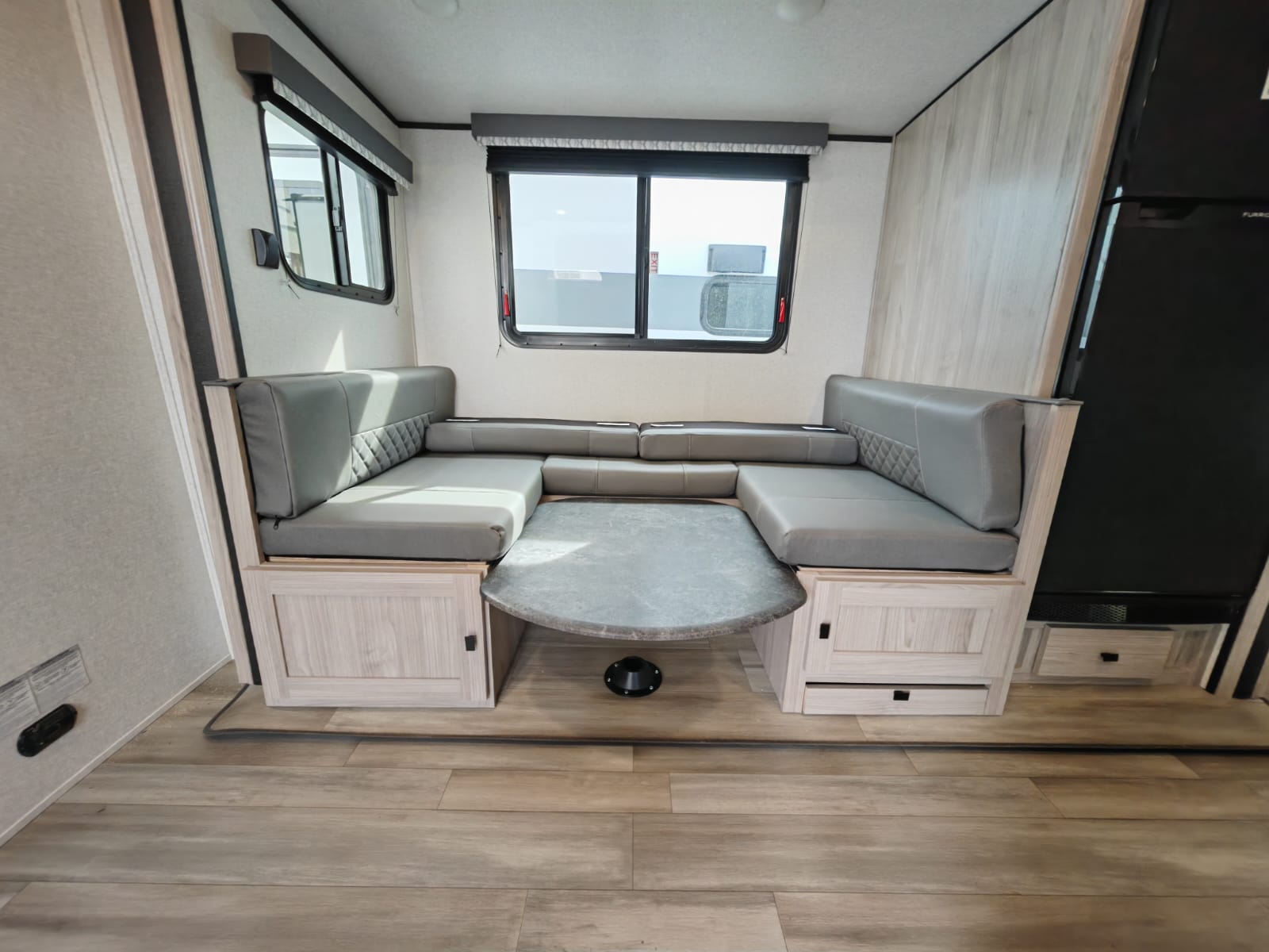COACHMEN SPIRIT 2455BH