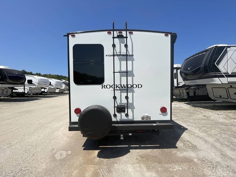 FOREST RIVER ROCKWOOD MINI LITE 2515S