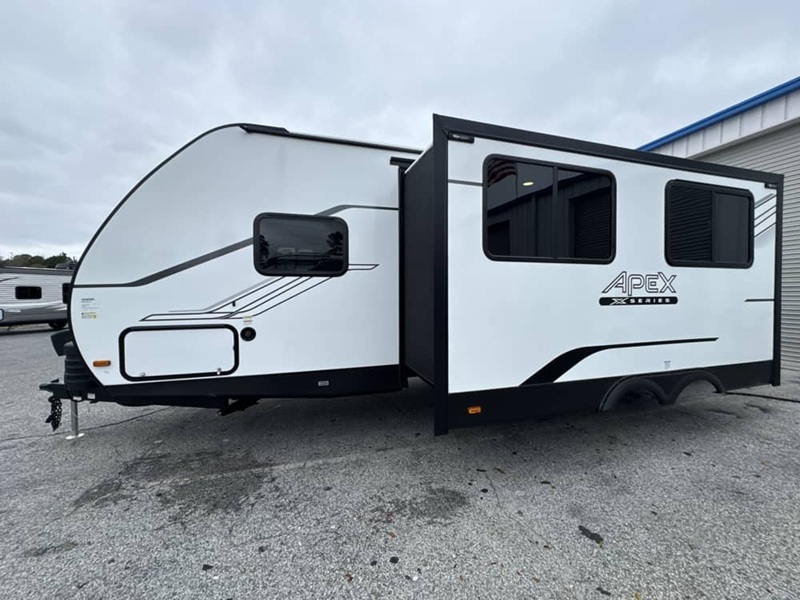 COACHMEN APEX ULTRA LITE 24RBX