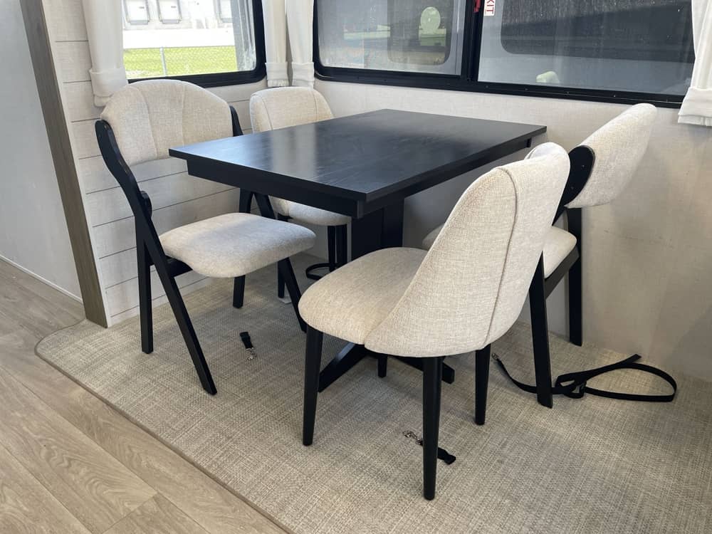 FOREST RIVER Salem Classic Villa 40FDEN
