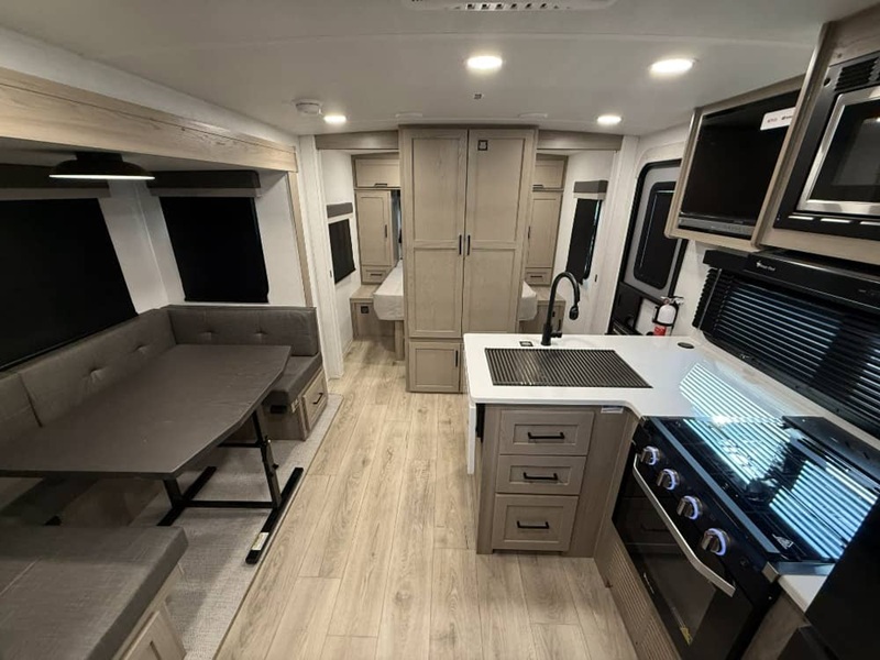 FOREST RIVER ROCKWOOD MINI LITE 2520BH